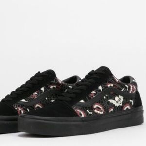 Vans Old Skool Glow Frights Black Men's ClassicSkate Shoes Men’s 4.5 Women’s 6